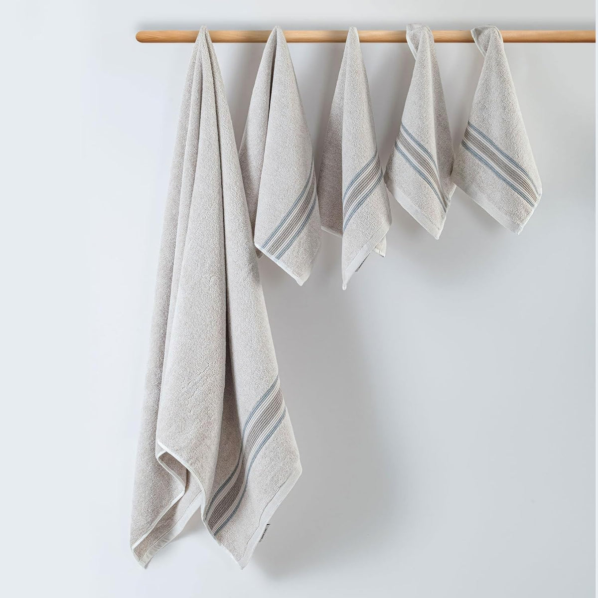 Super-Soft Water & Soil Hand Towel Set of 2|Luxurious Blend of Cotton & Bamboo Fiber Towel for Bathing|40X60 CM