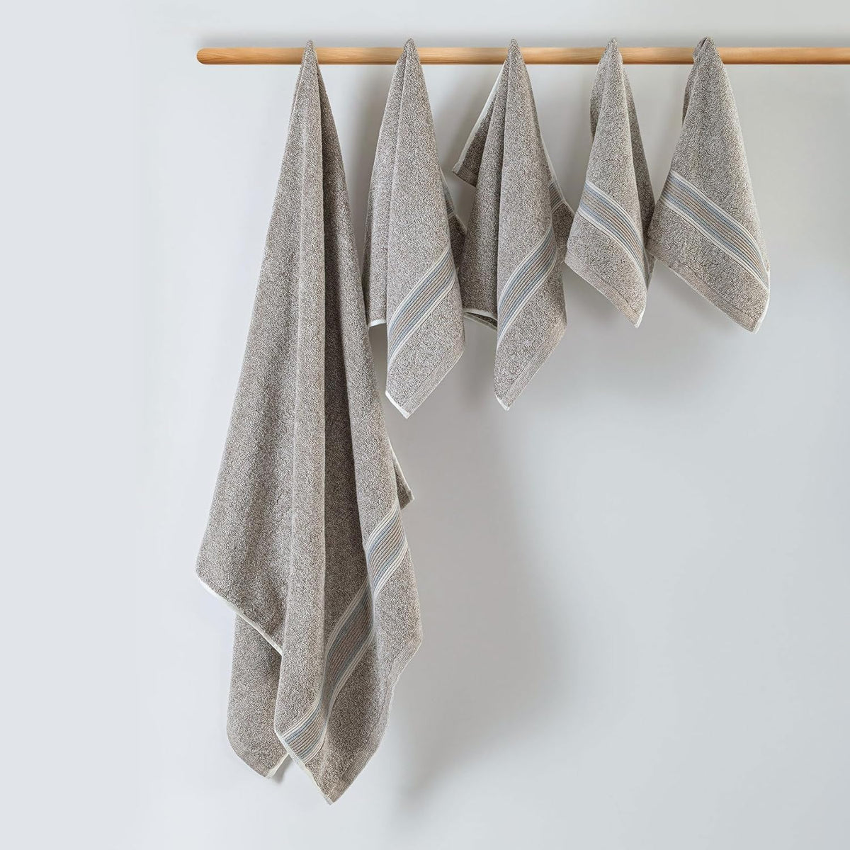 Super-Soft Water & Soil Hand Towel Set of 2|Luxurious Blend of Cotton & Bamboo Fiber Towel for Bathing|40X60 CM