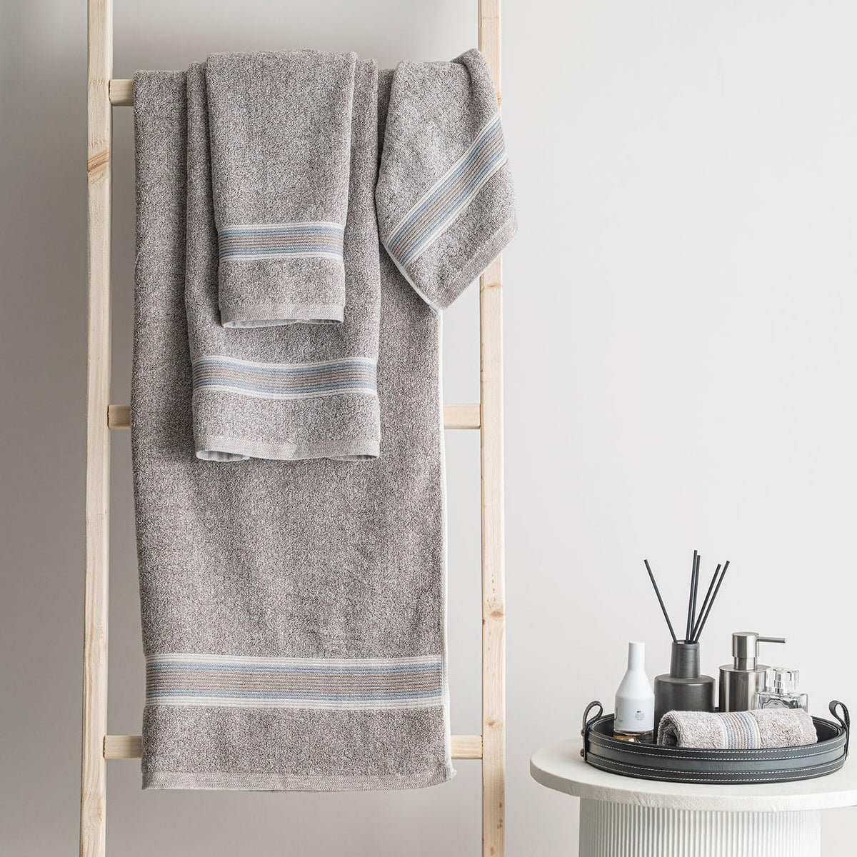 Super-Soft Water & Soil Hand Towel Set of 2|Luxurious Blend of Cotton & Bamboo Fiber Towel for Bathing|40X60 CM