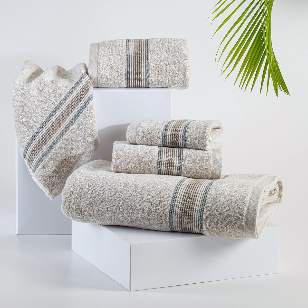Super-Soft Water & Soil Hand Towel Set of 2|Luxurious Blend of Cotton & Bamboo Fiber Towel for Bathing|40X60 CM