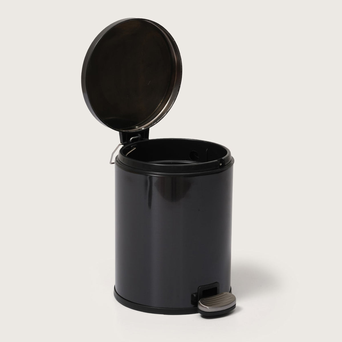 European Steel Pedal Dustbin - Black