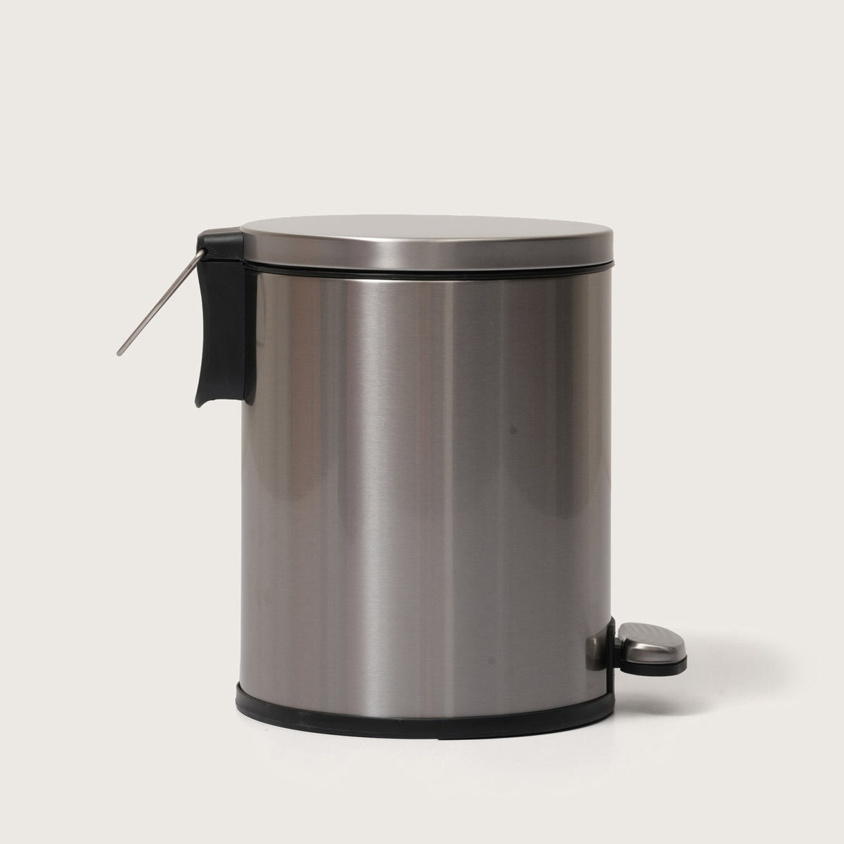 European Steel Pedal Dustbin - Silver