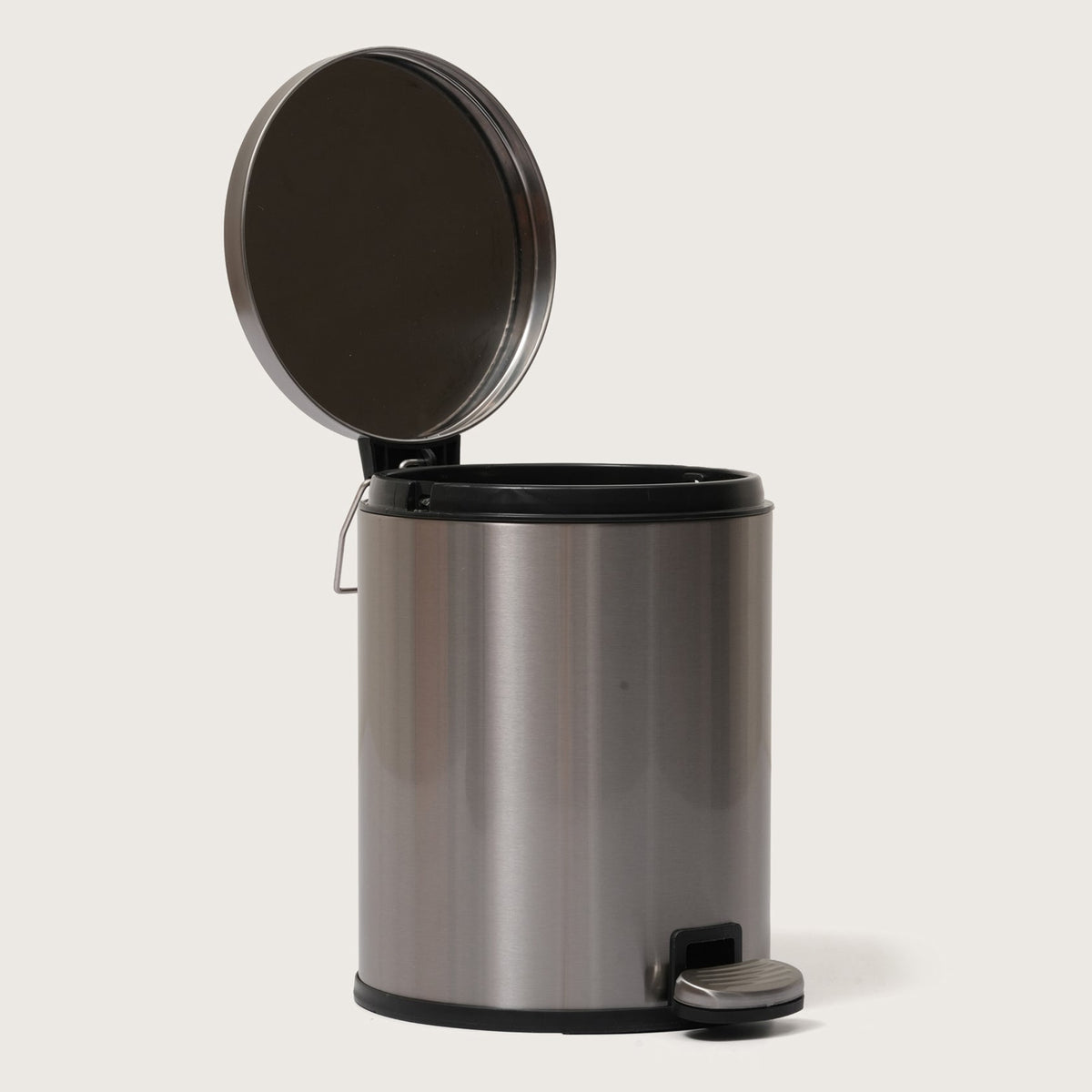 European Steel Pedal Dustbin - Silver