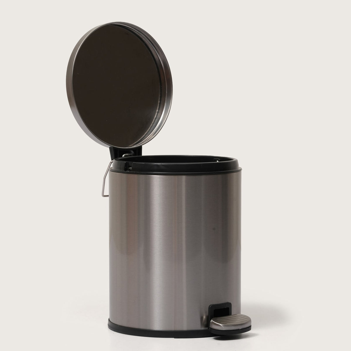 European Steel Pedal Dustbin - Silver