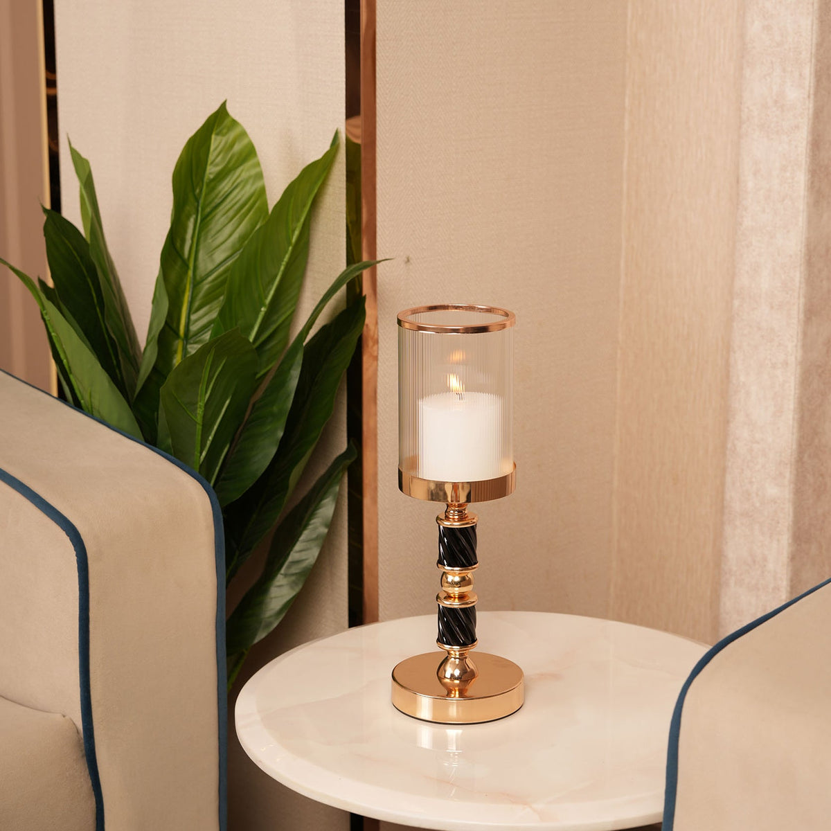 Spindle Candle Holder With Fluted Accent - Large