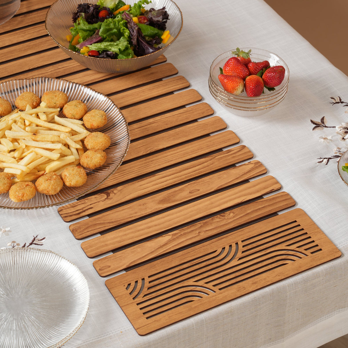 Wave-Accent Slatted Table Runner 14*36 Inch