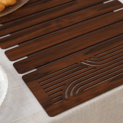 Wave-Accent Slatted Table Runner 14*36 Inch