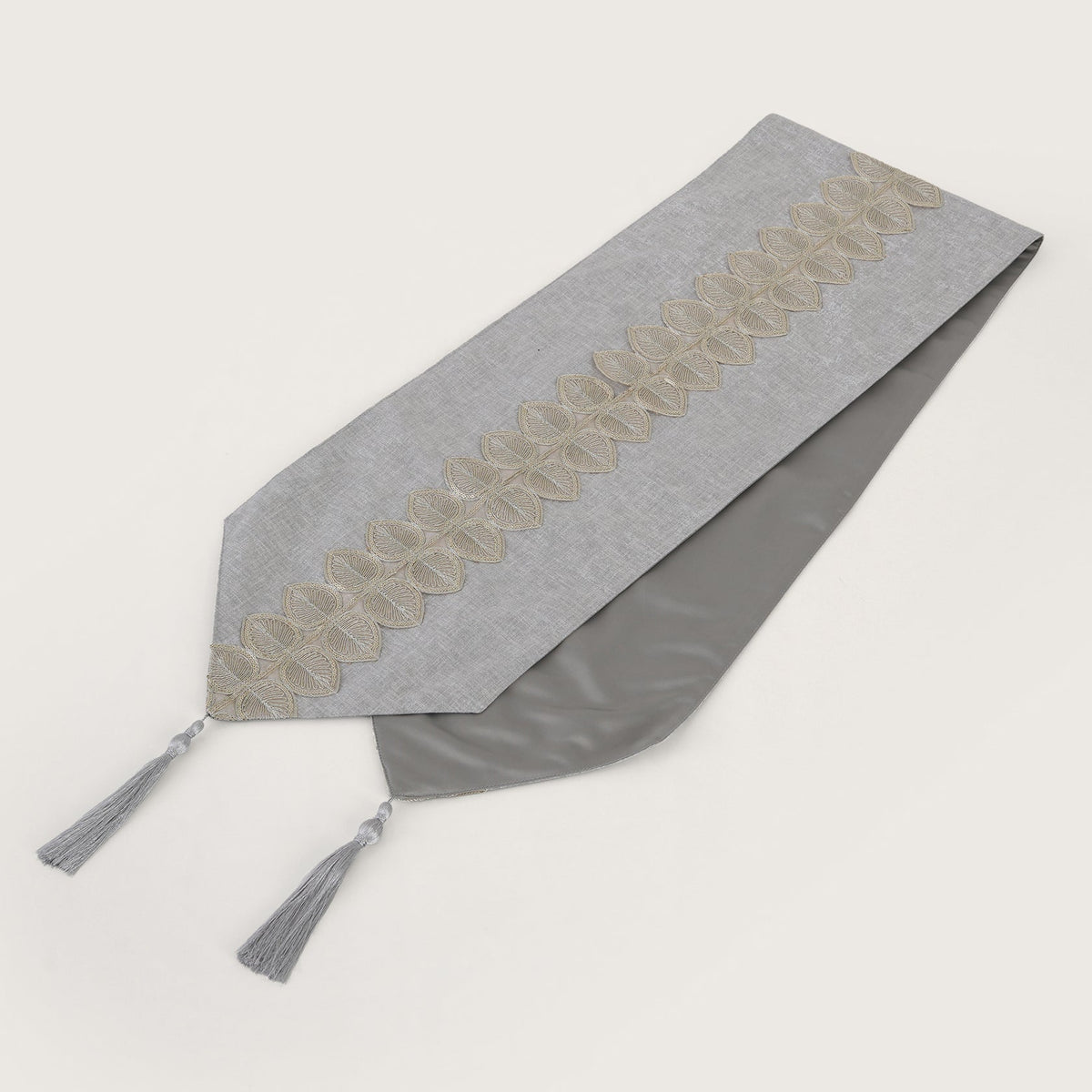 Botanical Vine Tapered Table Runner